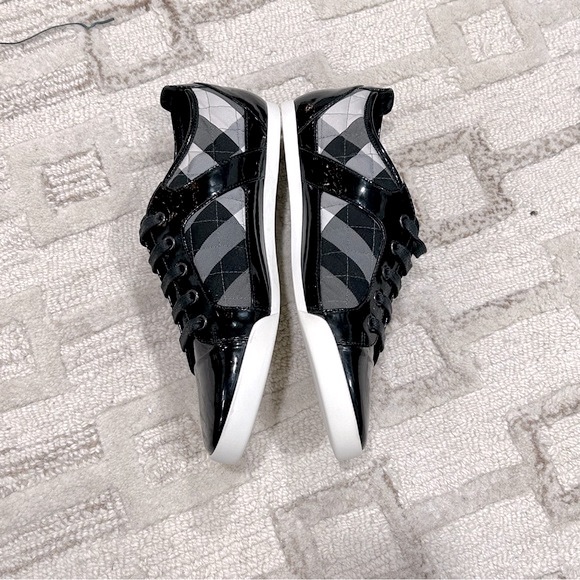NiB Authentic Burberry Patent Leather & Quilted Check Fabric Sneakers Black 37 - Picture 4 of 9